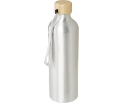 Malpeza butelka na wodę o pojemności 770 ml wykonana z aluminium pochodzącego z recyklingu z certyfikatem RCS 100795
